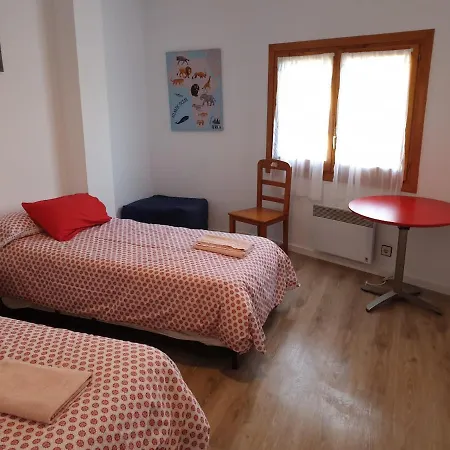 Apartamento Montes blancos Jaca Exterior foto